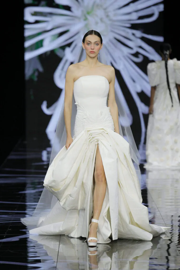 Yolan Cris Bridal Collections